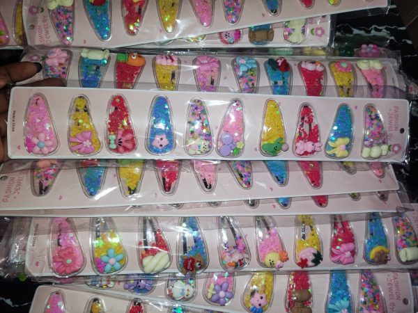 Kids Glitter Hair Clip Nov/24